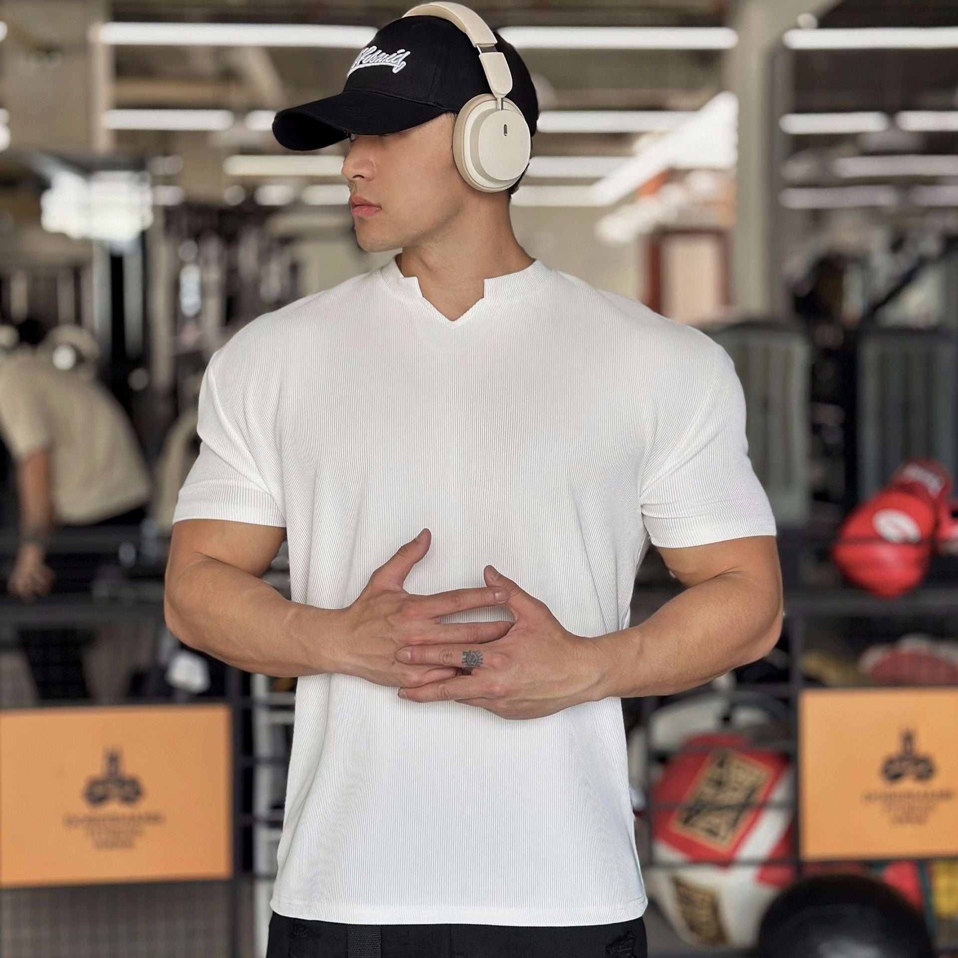 🎁Special Sale 50% OFF⏳Men's V-Neck Short Sleeve Muscle Athletic Workout T-Shirts