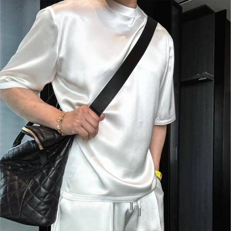 🏆Flash Sale⚡🔥High Quality Men's Simulated Silk Casual Solid Color Top and Shorts Two-Piece Set【Loose fit, suitable for all occasions】