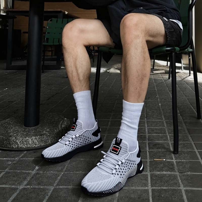 Men's Lightweight Breathable Running Shoes