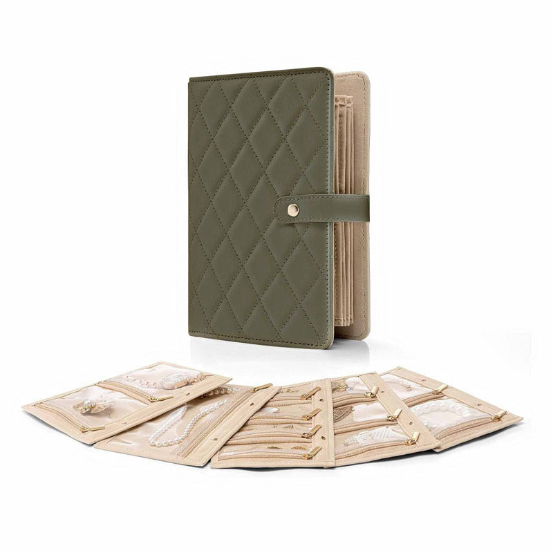 🥳 A Goddess’s Portable Treasure Trove 🥳💞 Huge Hit! ⛽💨 Exquisite, lightweight, and luxurious diamond-patterned jewelry organizer! With separate compartments to keep your jewelry tangle-free, this little jewelry vault protects your pieces from dust 🛍️